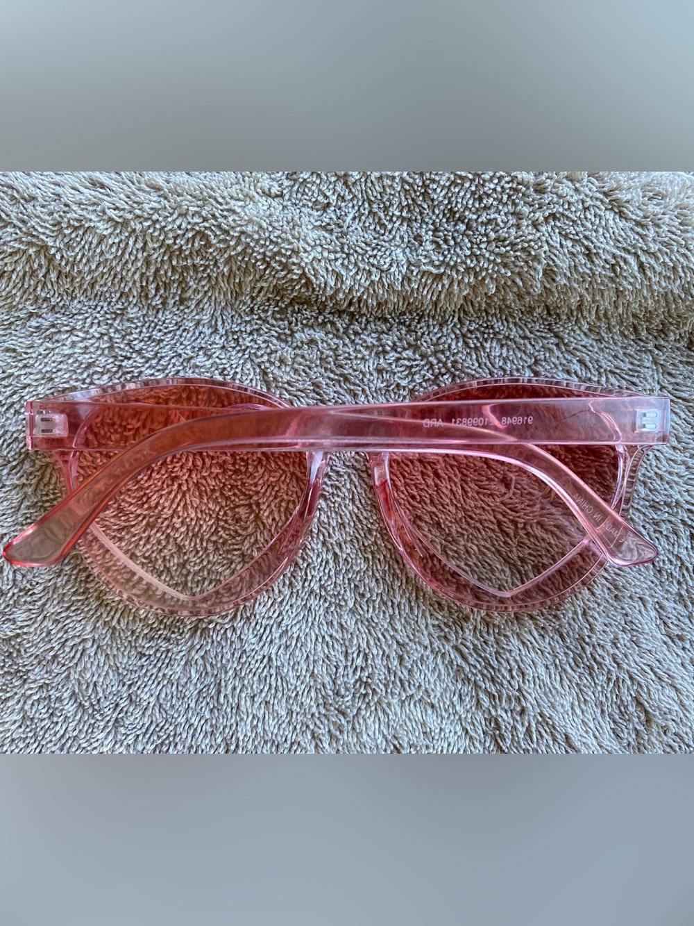 Pastel Pink Heart Lens Festival Sunglasses | Y2K Rave Party Sunnies - Picture 2 of 2